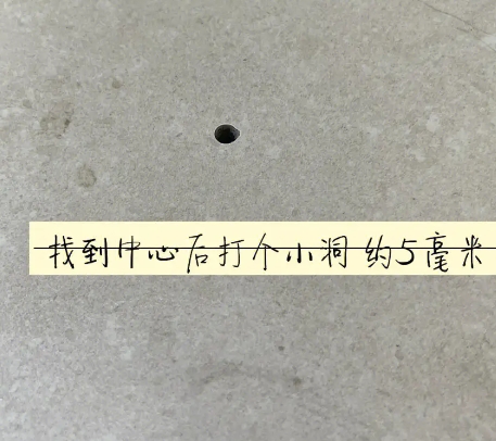 安顺瓷砖空鼓维修公司专业解答在瓷砖铺贴过程中，如果砂料搅拌不均匀，将会带来以下问题